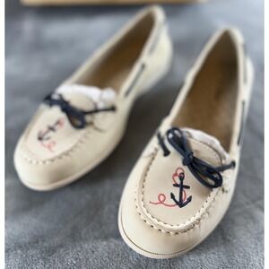 L.L.Bean Shoes Womens Size 8M Khaki Navy Anchor‎ Embroidered Boat Loafers QJDA7